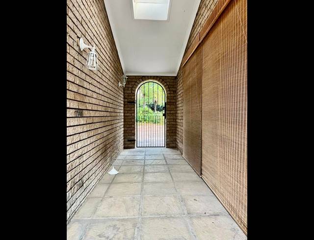 3 BEDROOM APARTMENT FOR SALE IN MORNINGSIDE